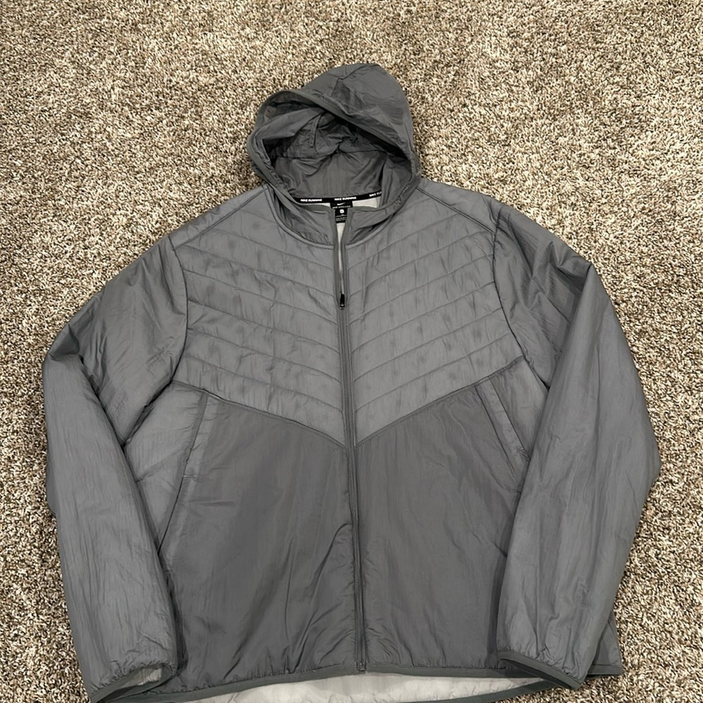 Nike aerolayer jacket